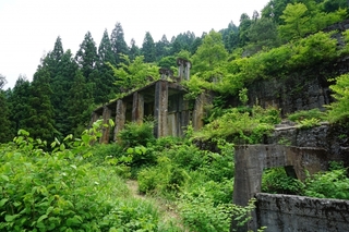 土倉鉱山跡-2.jpg