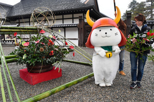 新春の大いけばな-1.jpg