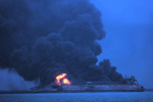 東シナ海衝突タンカー-1.jpg